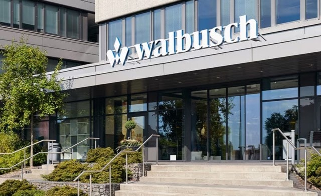 Ansicht vom Walbusch Hauptgeschäft von außen.