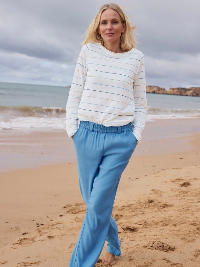 FS26_KW13_H_Kapsel_Loslassen_LS44_8126B_44_8126_2610670_25659_