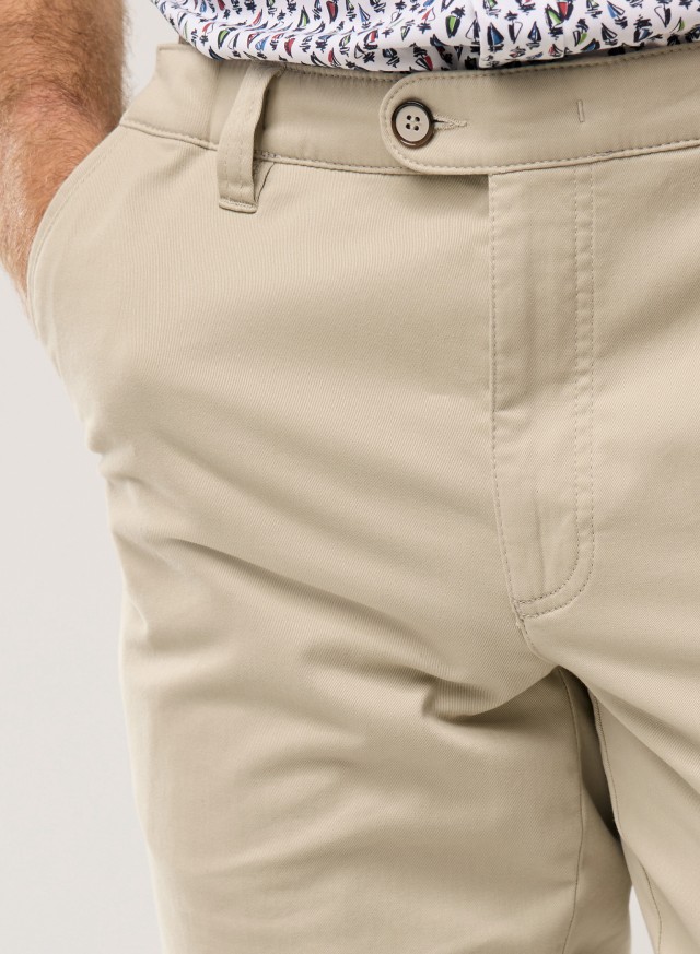 Entdecken Sie mit Klick auf dieses Bild mehr Herren-Hosen