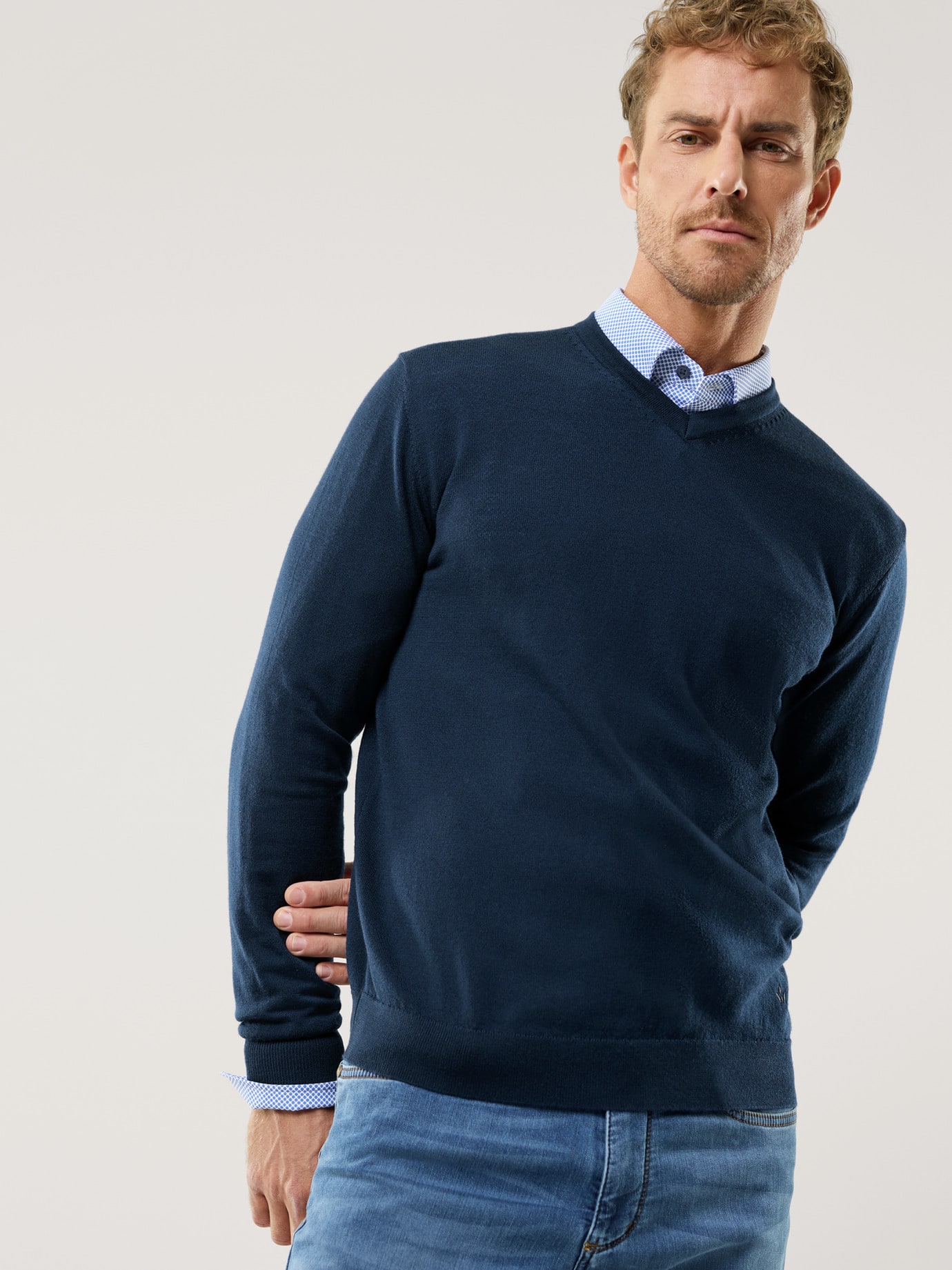 Walbusch V-Pullover Merino Extrafein Bleu 56 6