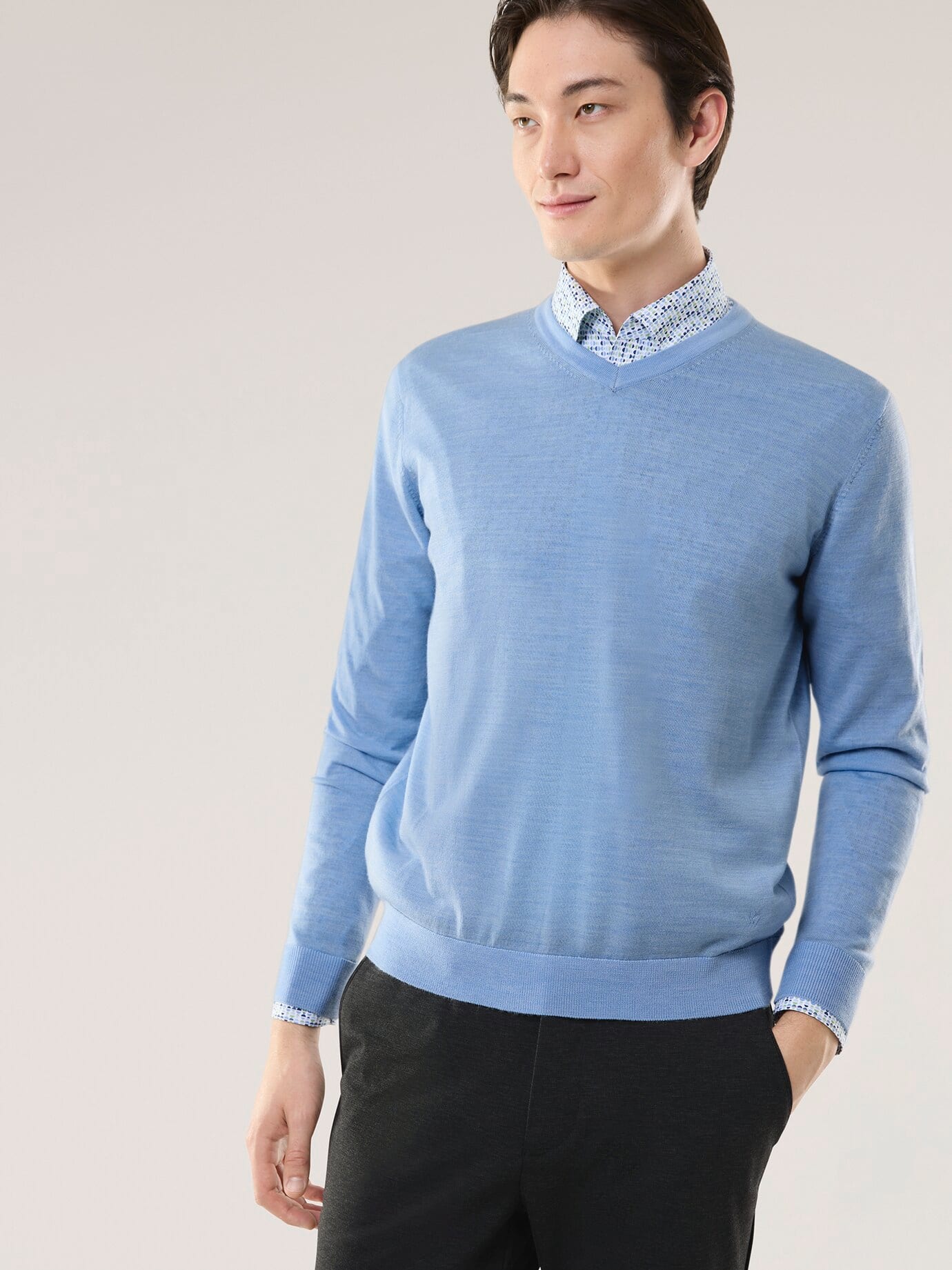 Walbusch V-Pullover Merino Extrafein Bleu 56 2