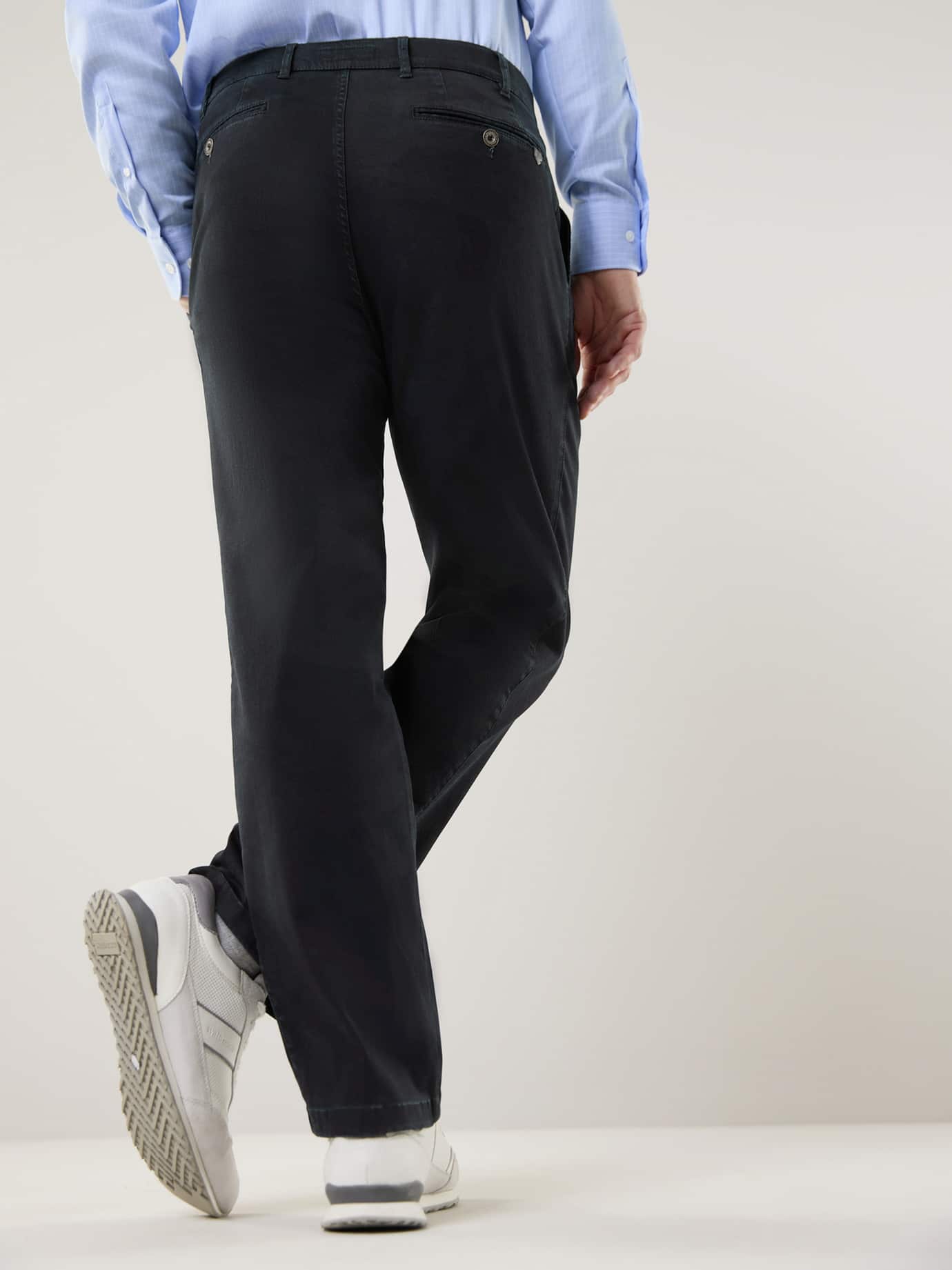 Walbusch Extraglatt Flex Pleated Jeans Comfort Fit Black 3