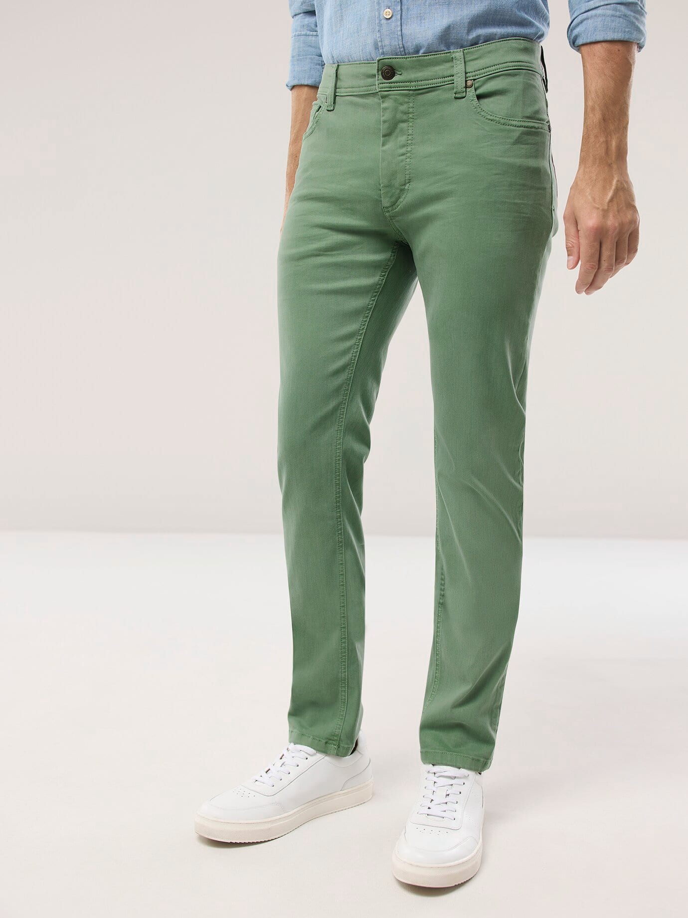 Walbusch Coloured Jeans, Modern Fit#normale Größen#schlanke Größen#untersetzte Größen, Farbe Grün, 60, weich und kühlend super elastisch dank T400 Herren 2