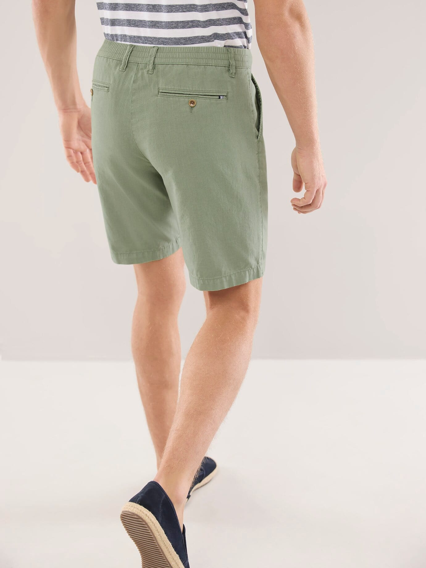 Walbusch Leinenmix Bermudas, Regular Fit#normale Größen#untersetzte Größen, Farbe Grün, 52, leichter Leinen-/Baumwollmix Comfort-Bund (ca. 6 cm dehnbar) Herren 3