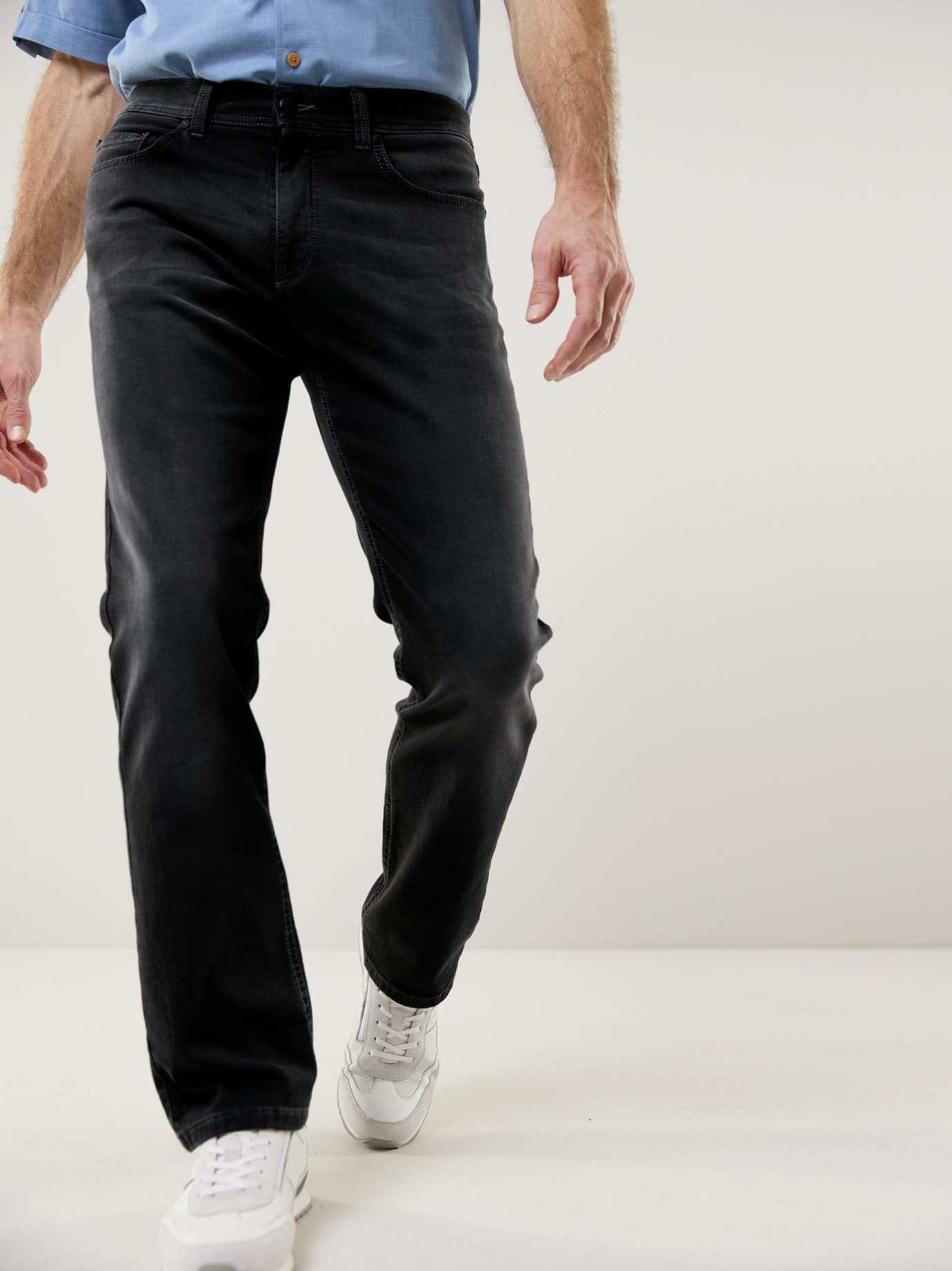 Walbusch Five Pocket Jogger Jeans Black 27 2