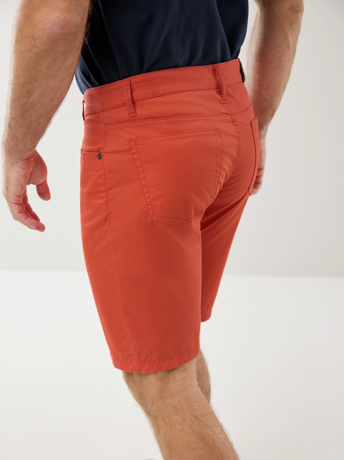 Walbusch Ultraleicht Five Pocket Bermudas, Regular Fit#normale Größen#untersetzte Größen, Farbe Orange, 28, federleicht bequemer Baumwollstretch Herren 3