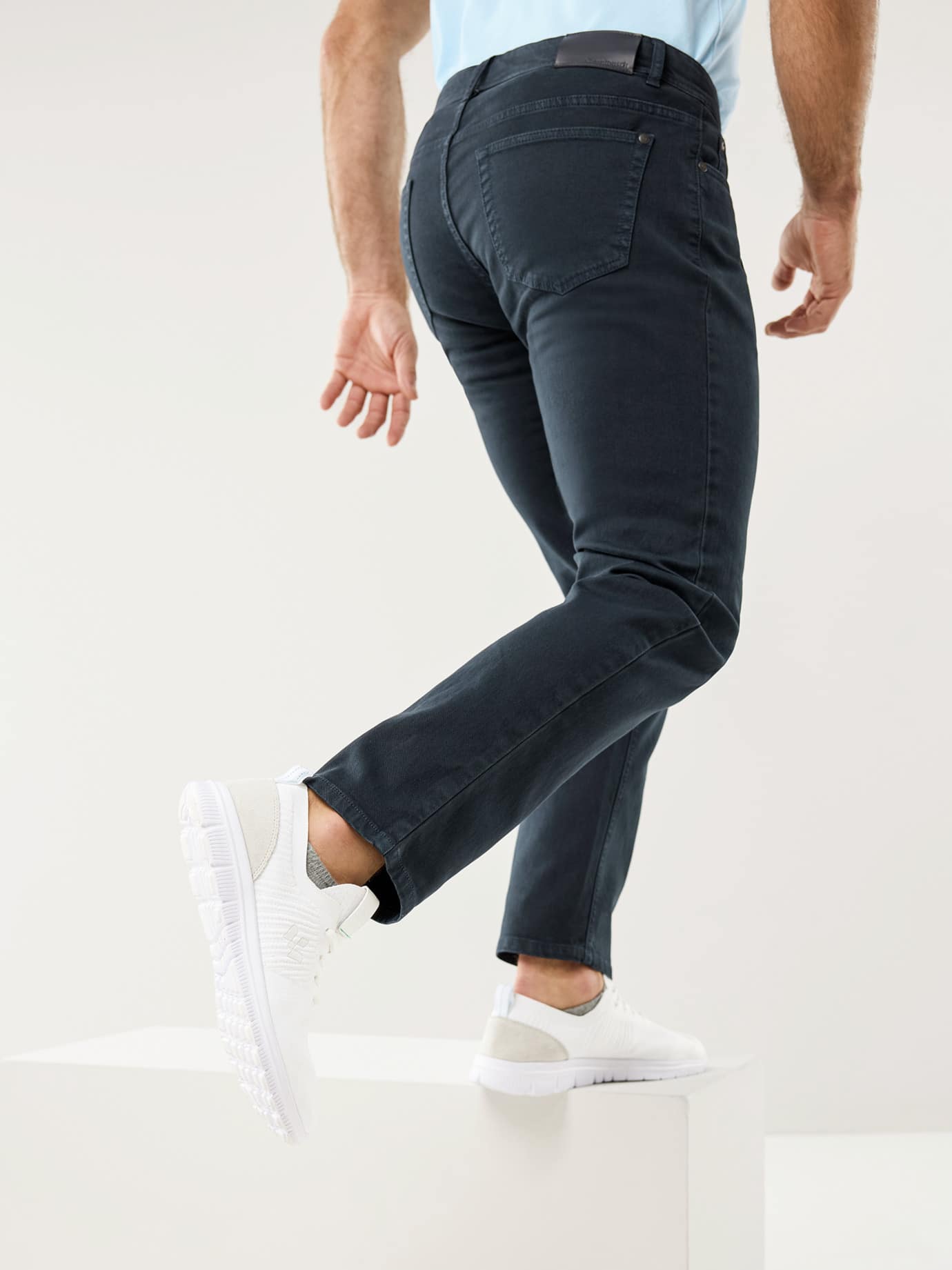 Walbusch Ganzjahres Five-Pocket, Modern Fit#normale Größen#schlanke Größen#untersetzte Größen, Farbe Blau, 29, klimatisierend feuchtigkeitsregulierend Herren 3
