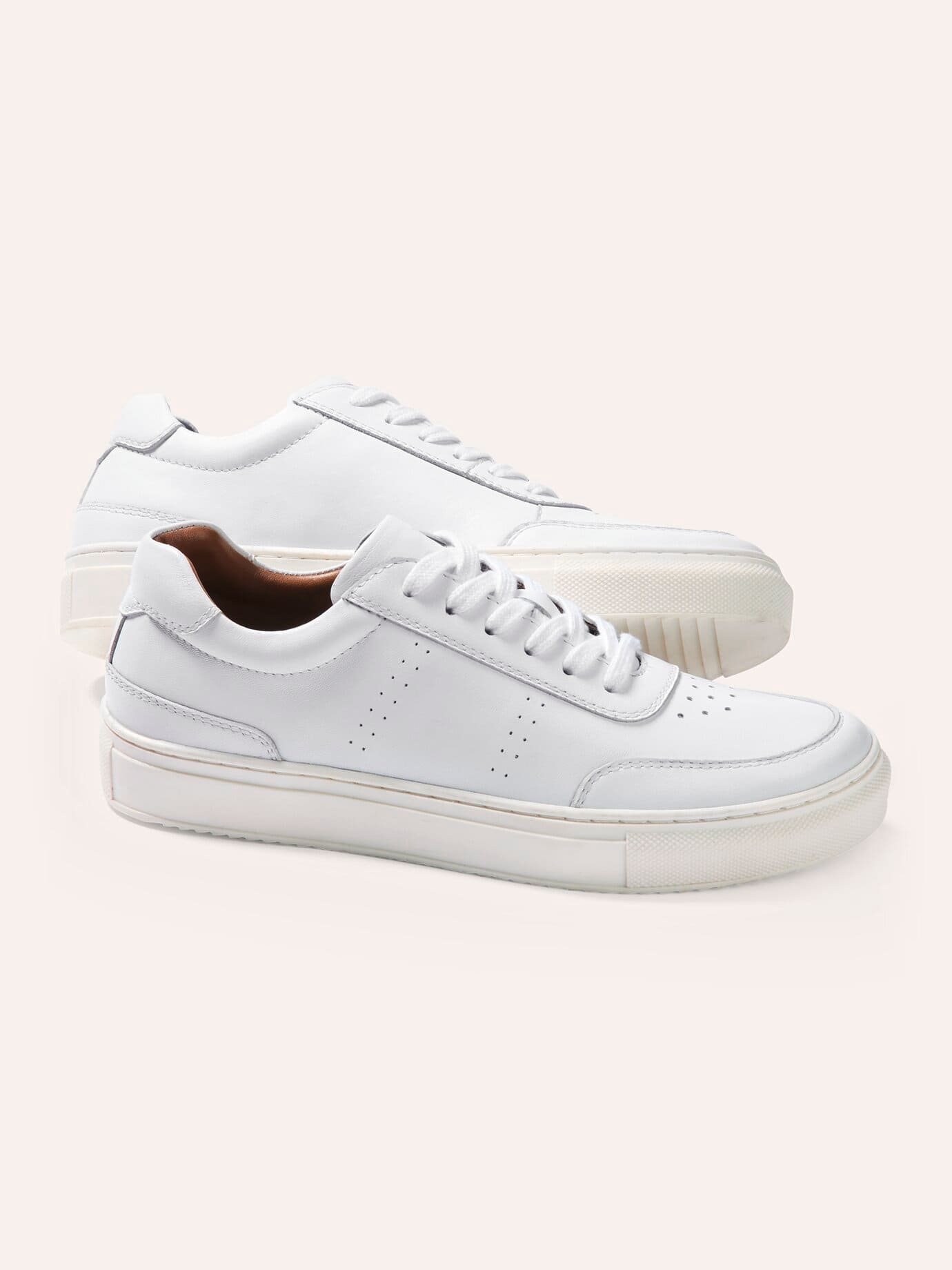 Walbusch Classic-Tennis Sneaker, noch offen: Größenlauf, Farbe Weiß, 45, luftige Perforierung atmungsaktives Lederfutter Herren