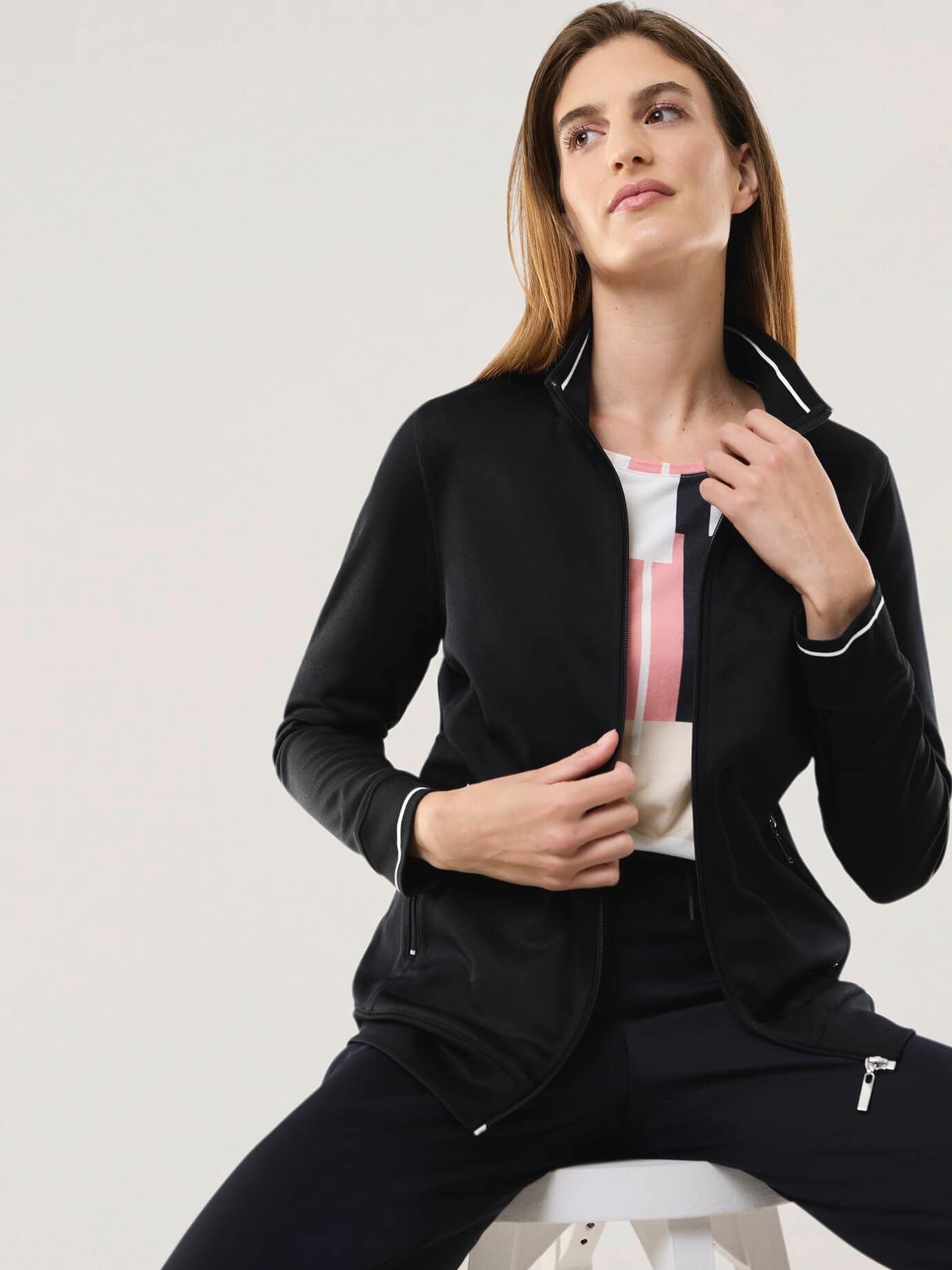 Extraglatt Freizeitjacke, noch offen: Filter Passform#normale Größen, Farbe Schwarz, 36, plattiert gearbeitet weicher Baumwollmix Damen