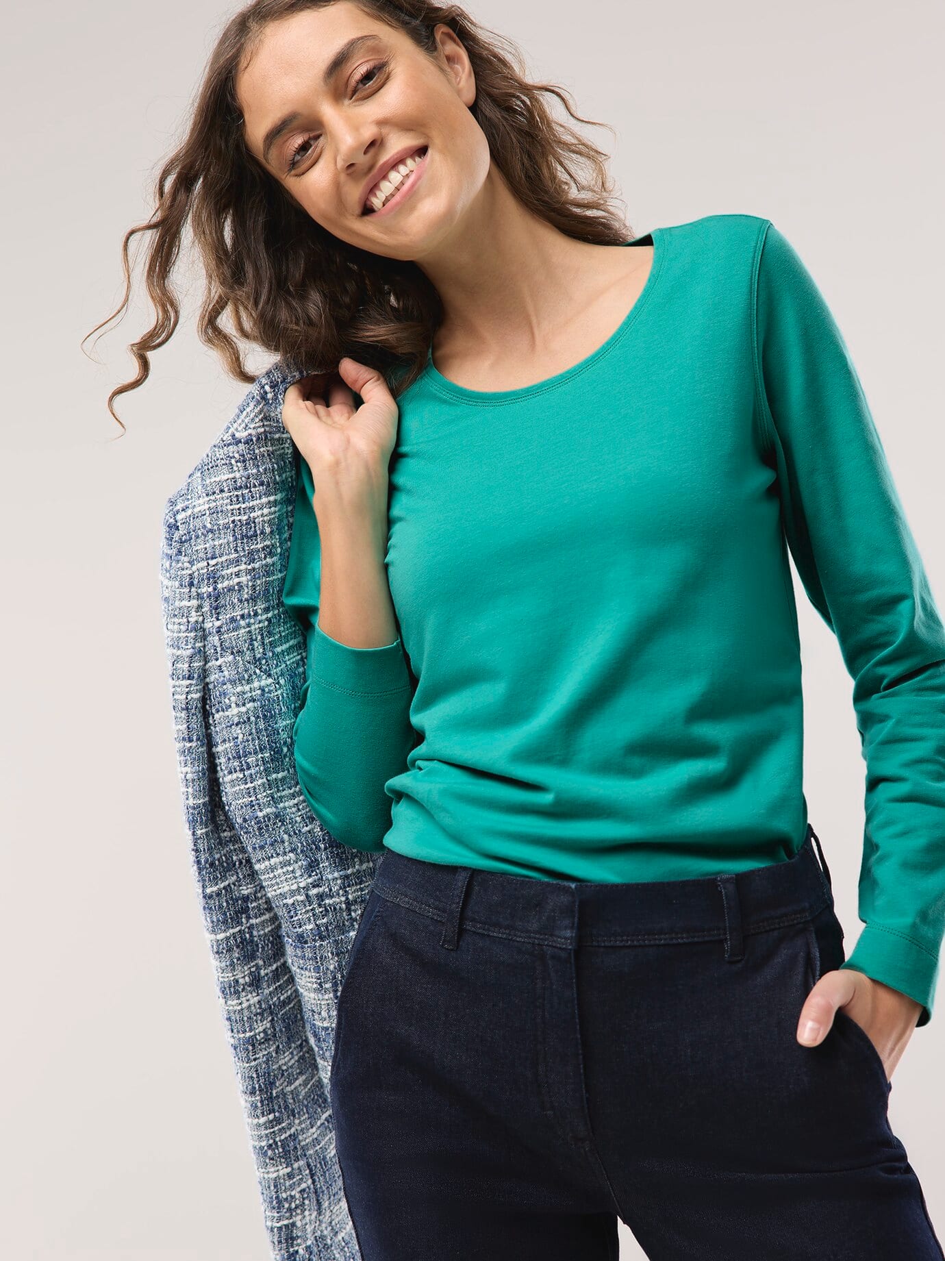 Walbusch Baumwoll-Basic-Shirt Langarm, normale Größen, Farbe Grün, 48, tolles Basic-Shirt angenehme Baumwollmischung Damen 2