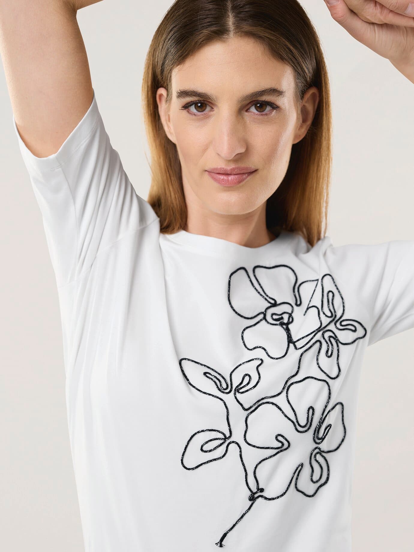 Thumbnail - Baumwollshirt Kordelstickerei