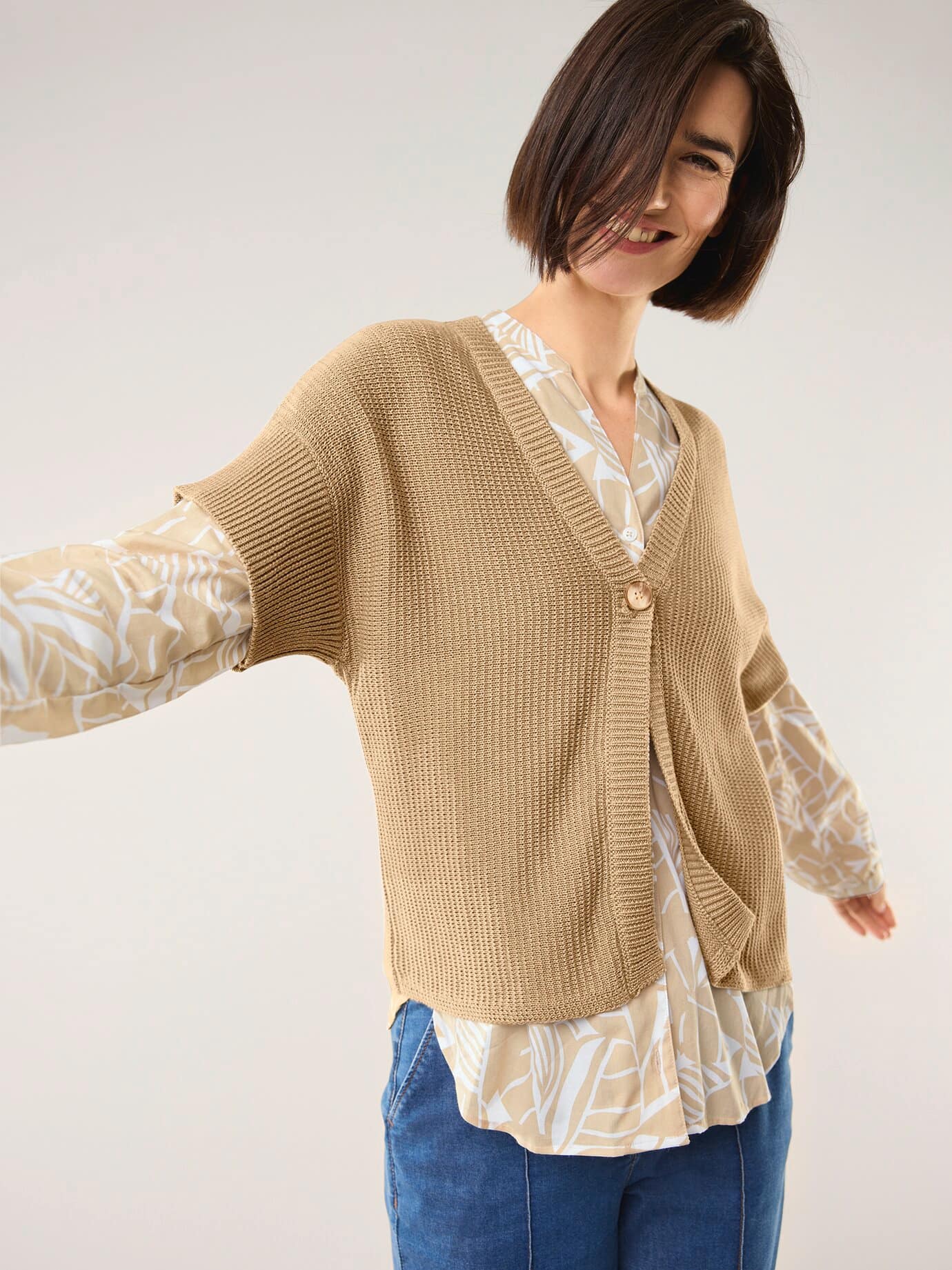 Walbusch Strickweste Strukturmuster, normale Größen, Farbe Beige, 52, modern-lässiger Schnitt komfortabler Baumwollmix Damen 2