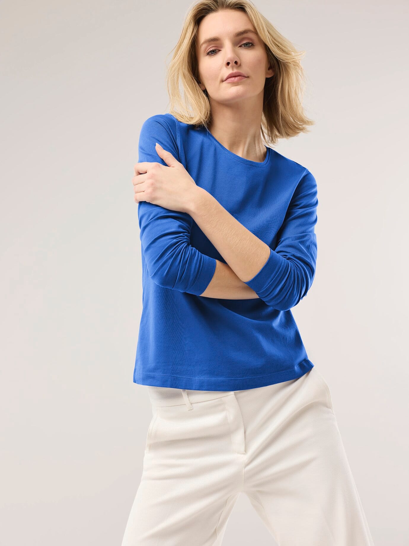 Baumwoll-Basic-Shirt Langarm, normale Größen, Farbe Blau, 48, tolles Basic-Shirt angenehme Baumwollmischung Damen