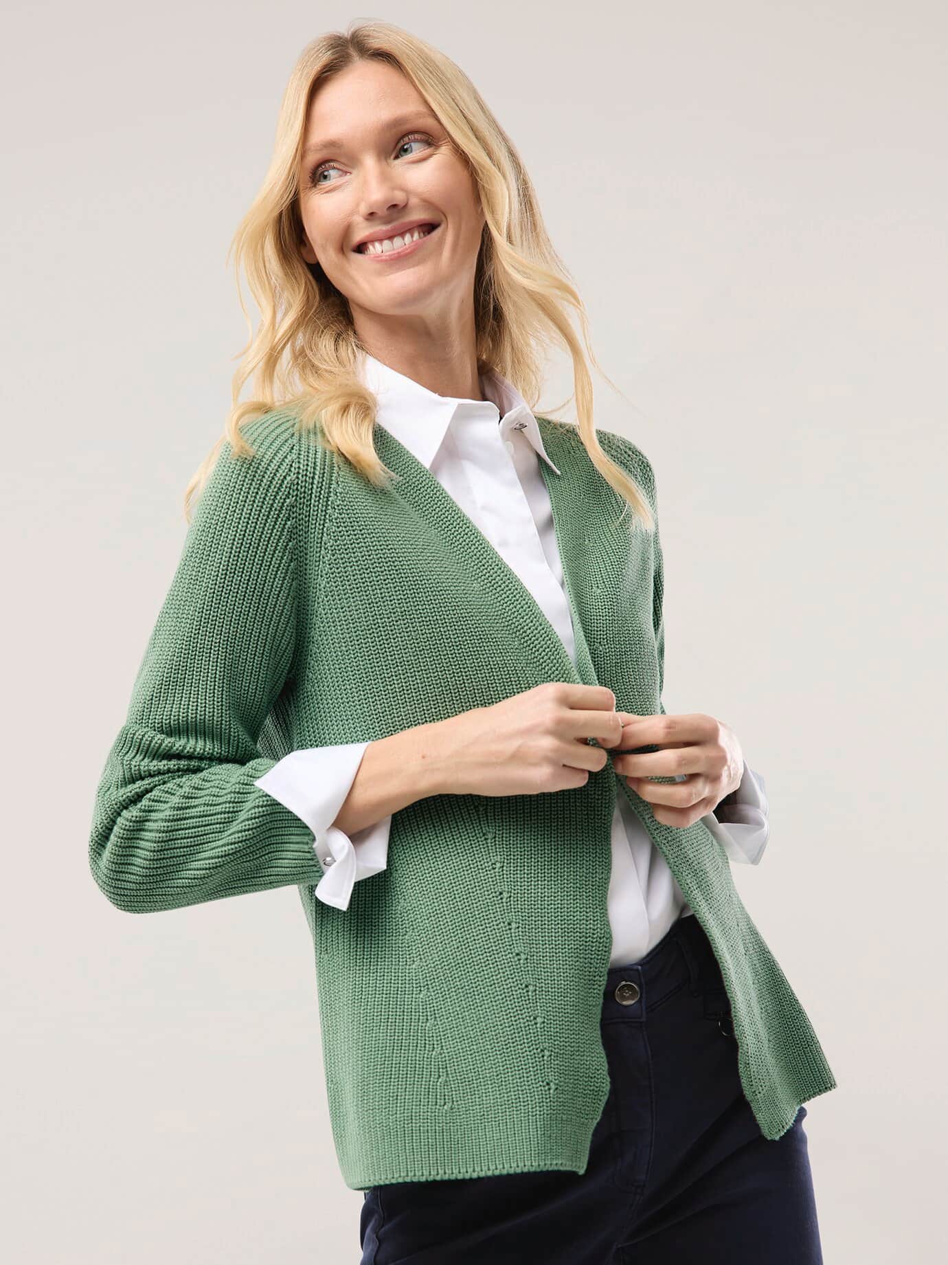 Walbusch Strickjacke in Patentstrick, normale Größen, Farbe Grün, 40, aus reiner Baumwolle schöner Patentstrick Damen