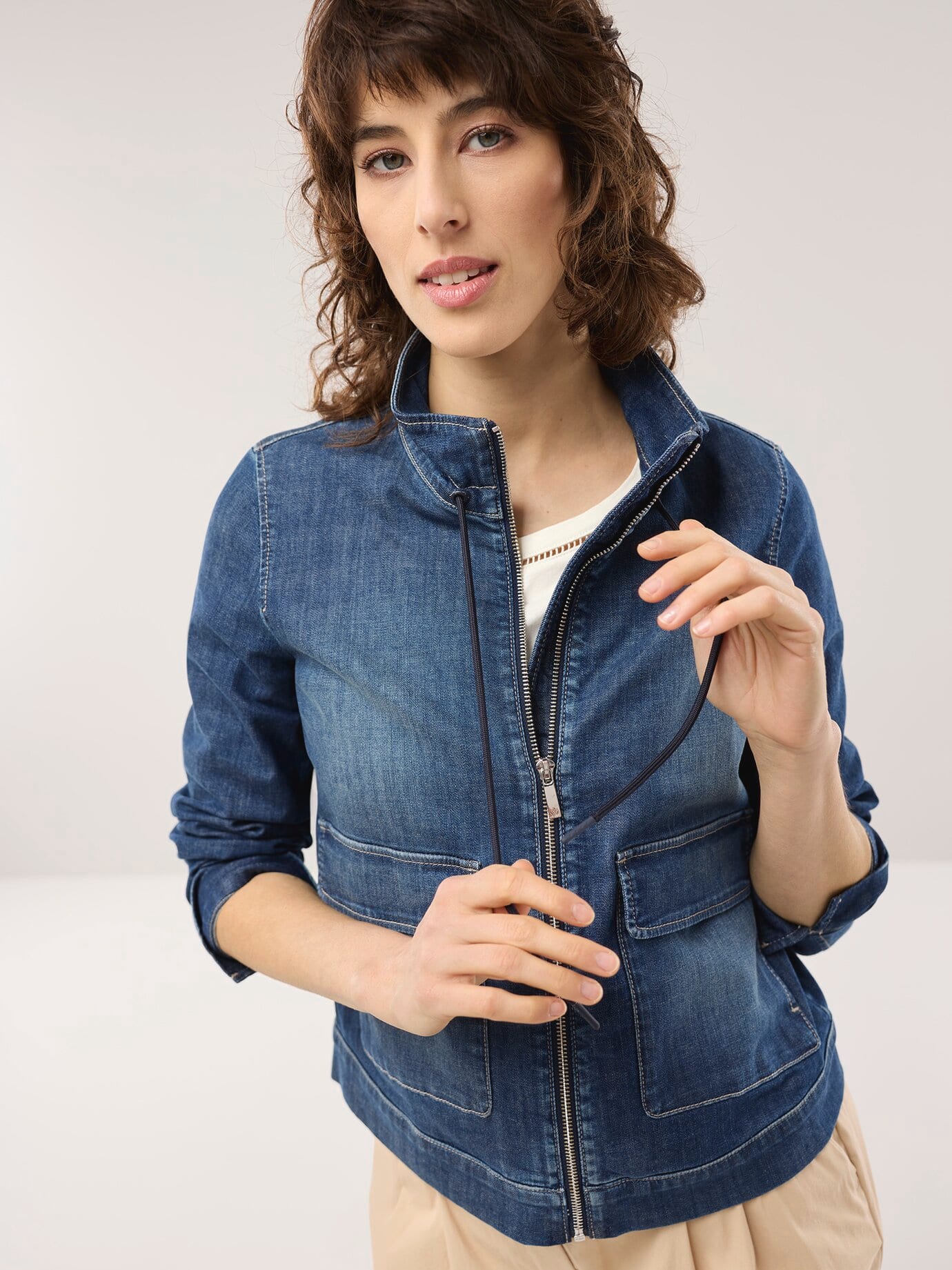 Thumbnail - Leichtjacke aus Denim