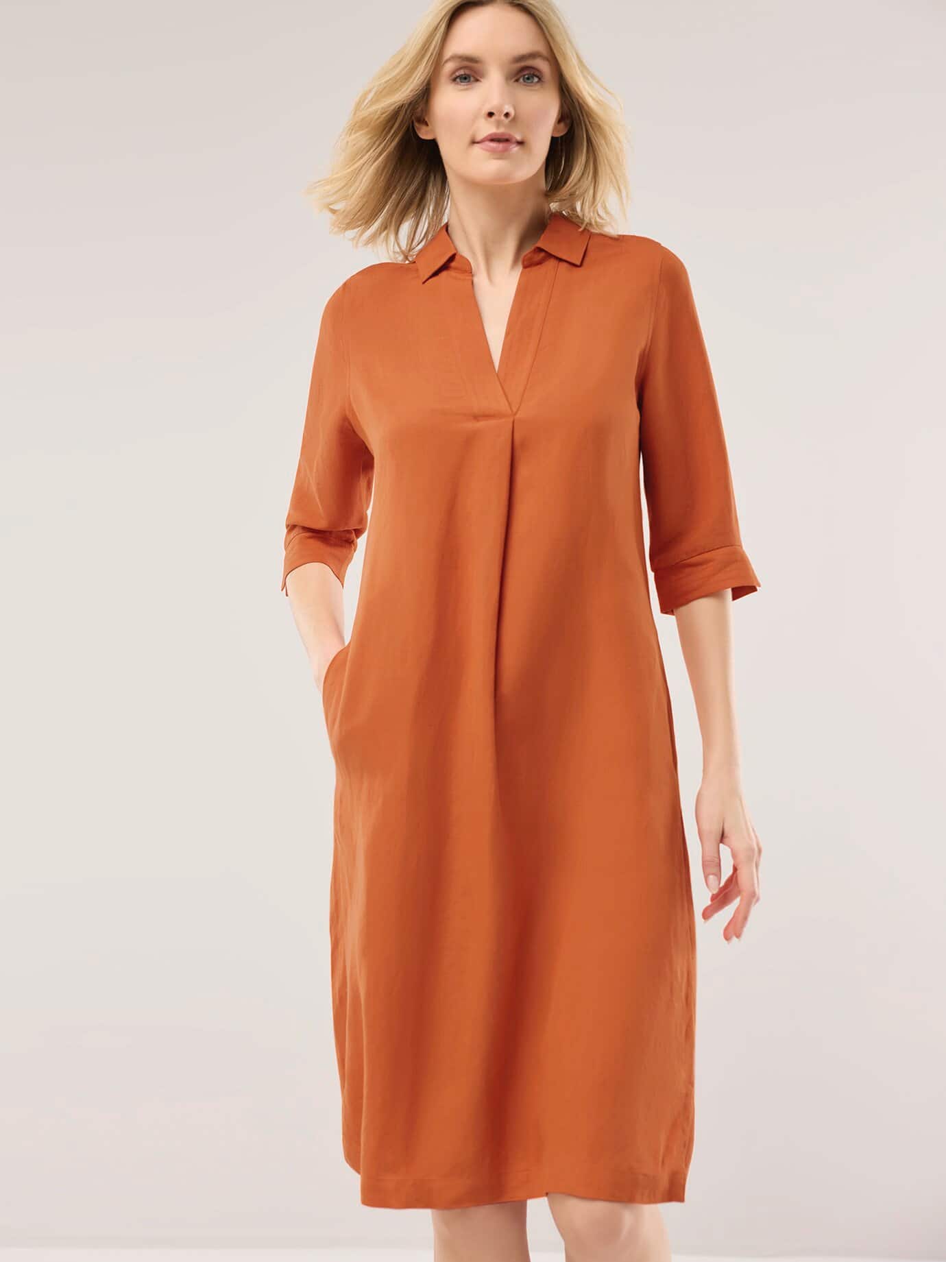 Leinenmixkleid, normale Größen, Farbe Orange, 48, weich und leicht 2 praktische Taschen Damen