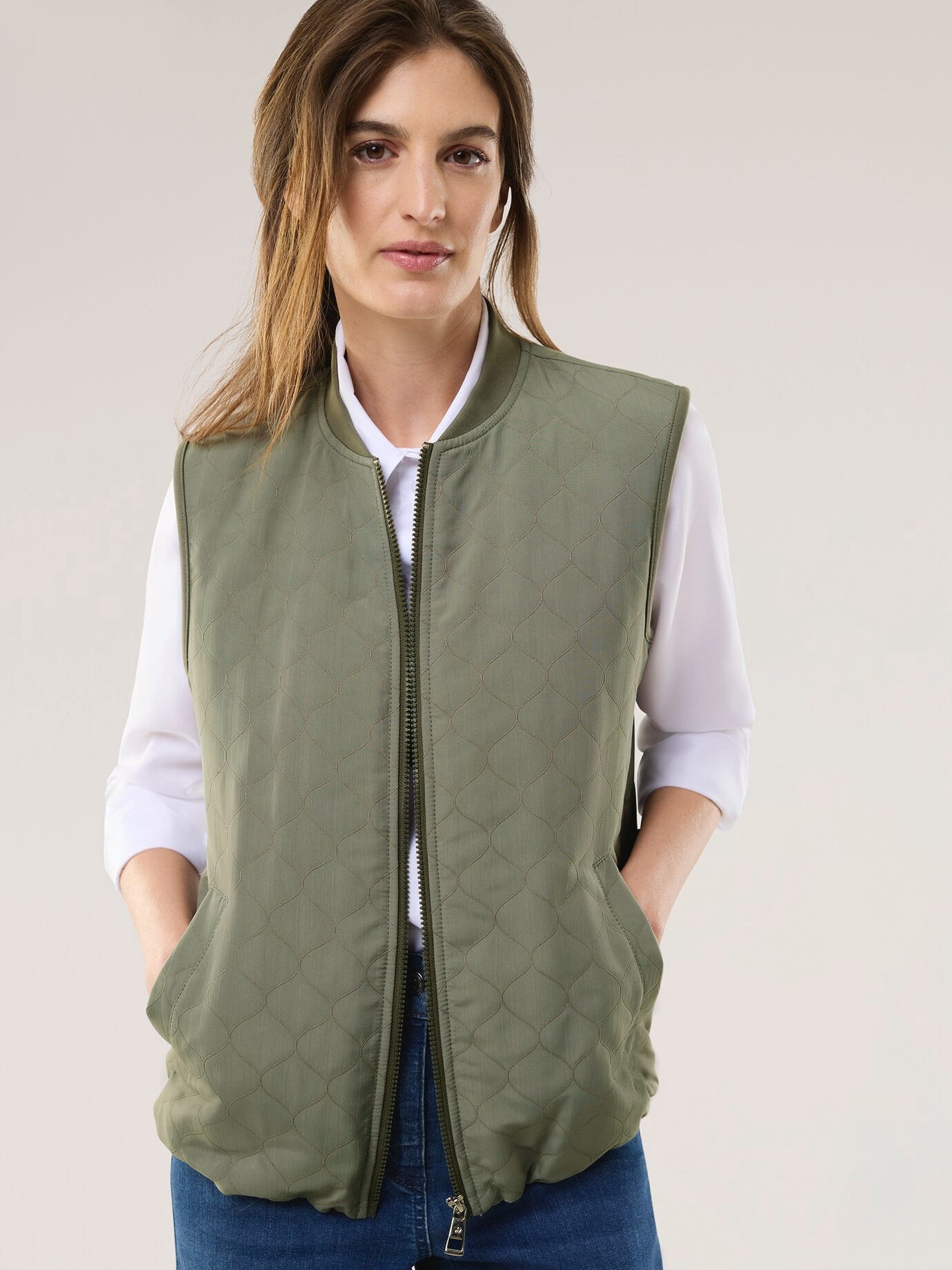 Jacquardweste, normale Größen, Farbe Grün, 46, modische Blousonform schöner Jacquard Damen