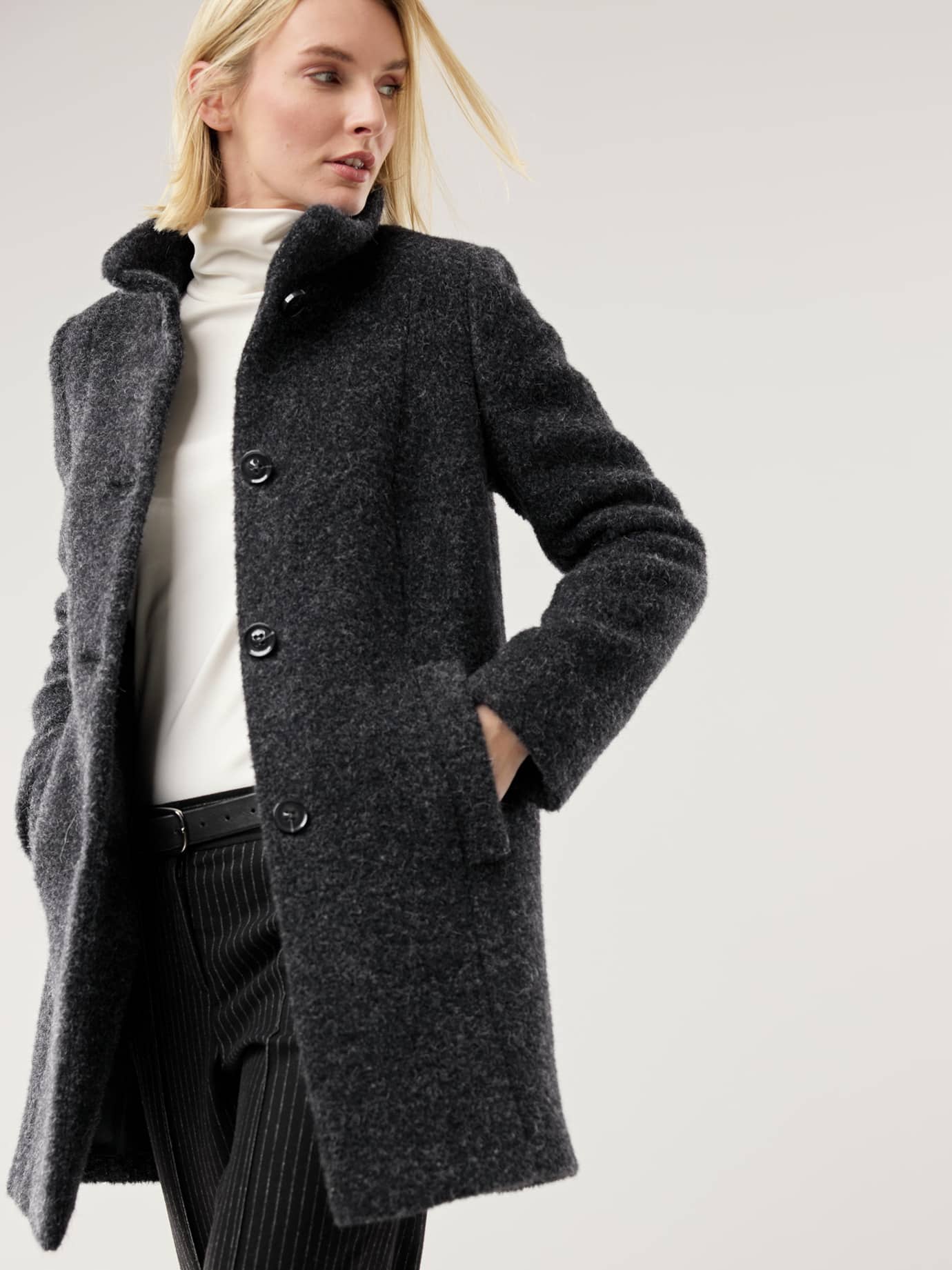 Walbusch Alpaca Short Coat Gray 46 2