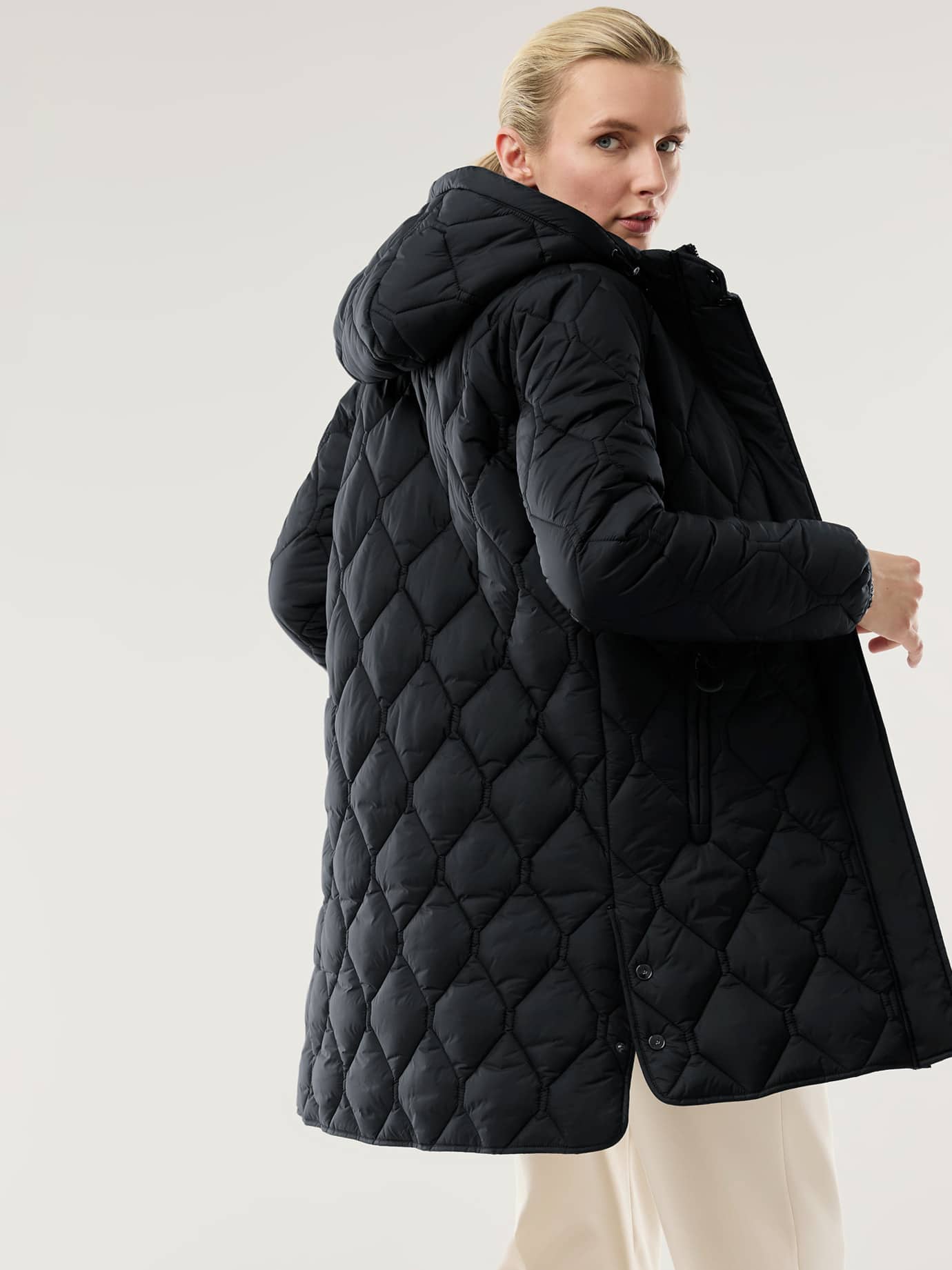 Walbusch Thermo Sandwich Quilted Coat Black 38 2