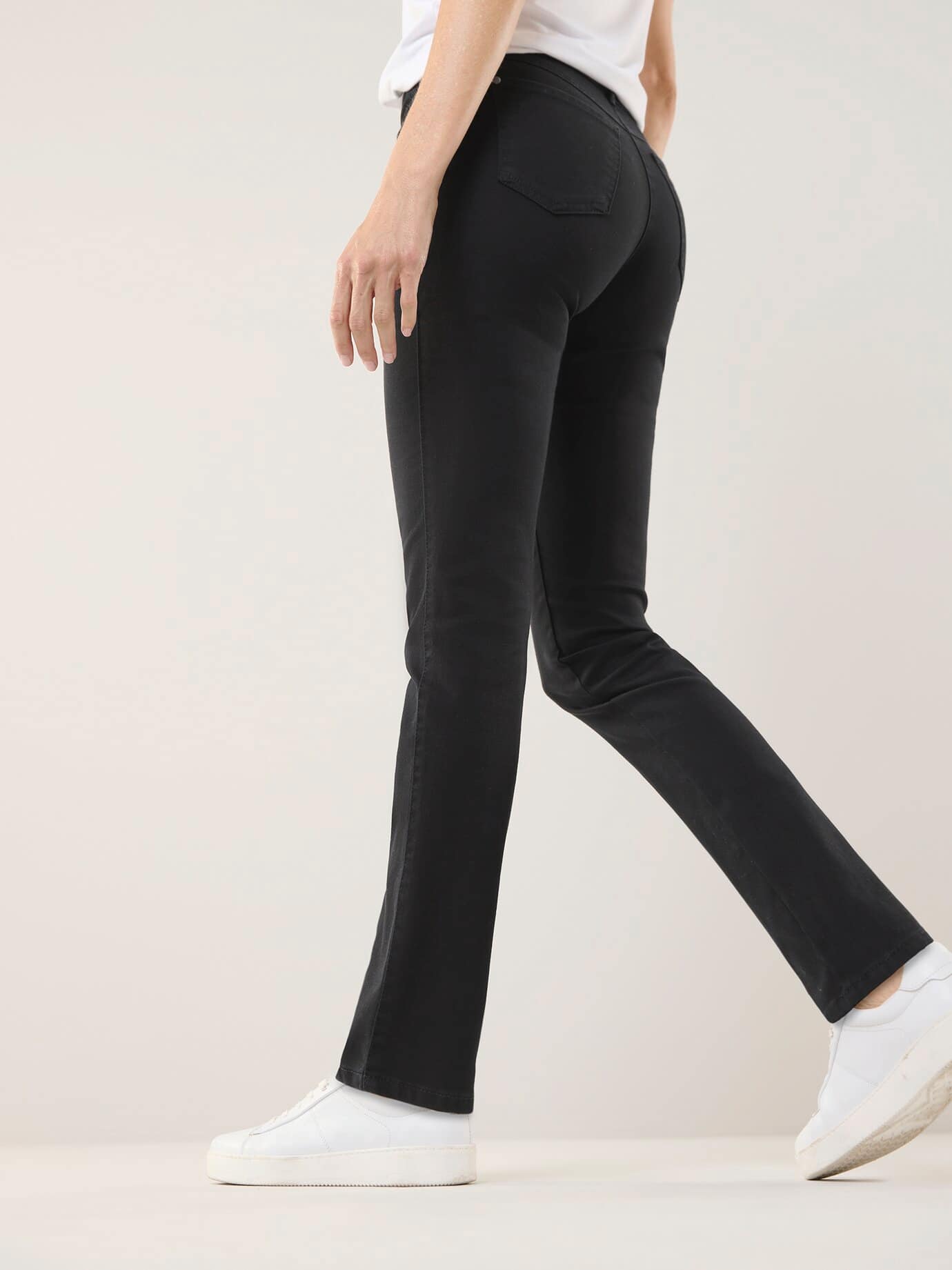 Walbusch Extraglatt Baumwollhose Feminine F, Feminine Fit#normale Größen#Kurzgrößen#Langgrößen, Farbe Schwarz, 52, bügelfrei mit Schmetterlings-Stickerei Damen 3