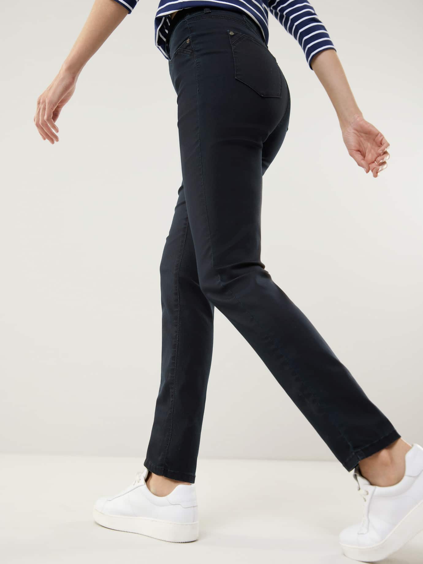 Walbusch Yoga Jeans Ultrastretch Regular Fit Black 21 3