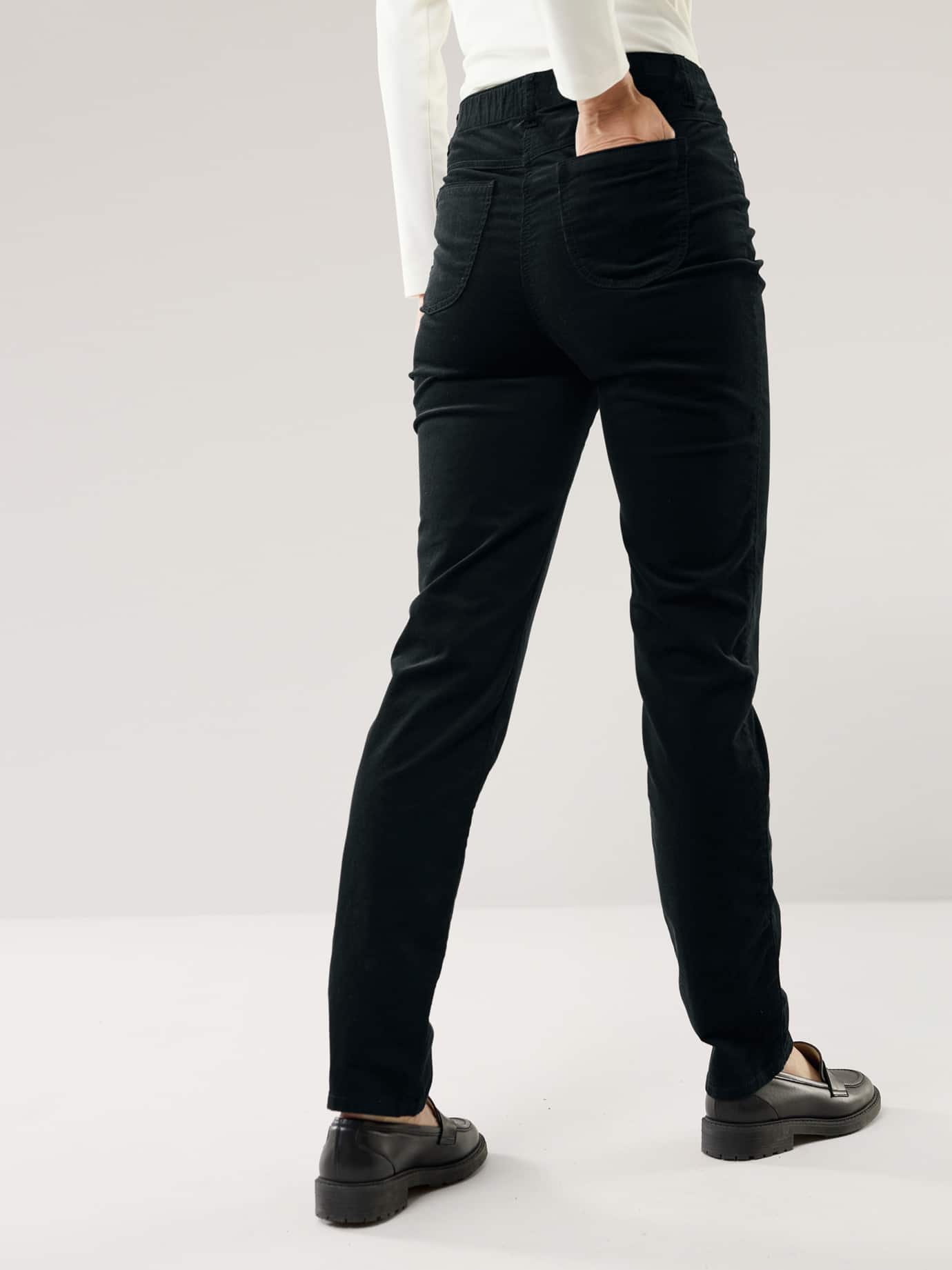 Walbusch Five Pocket Cordhose Schwarz 40 3