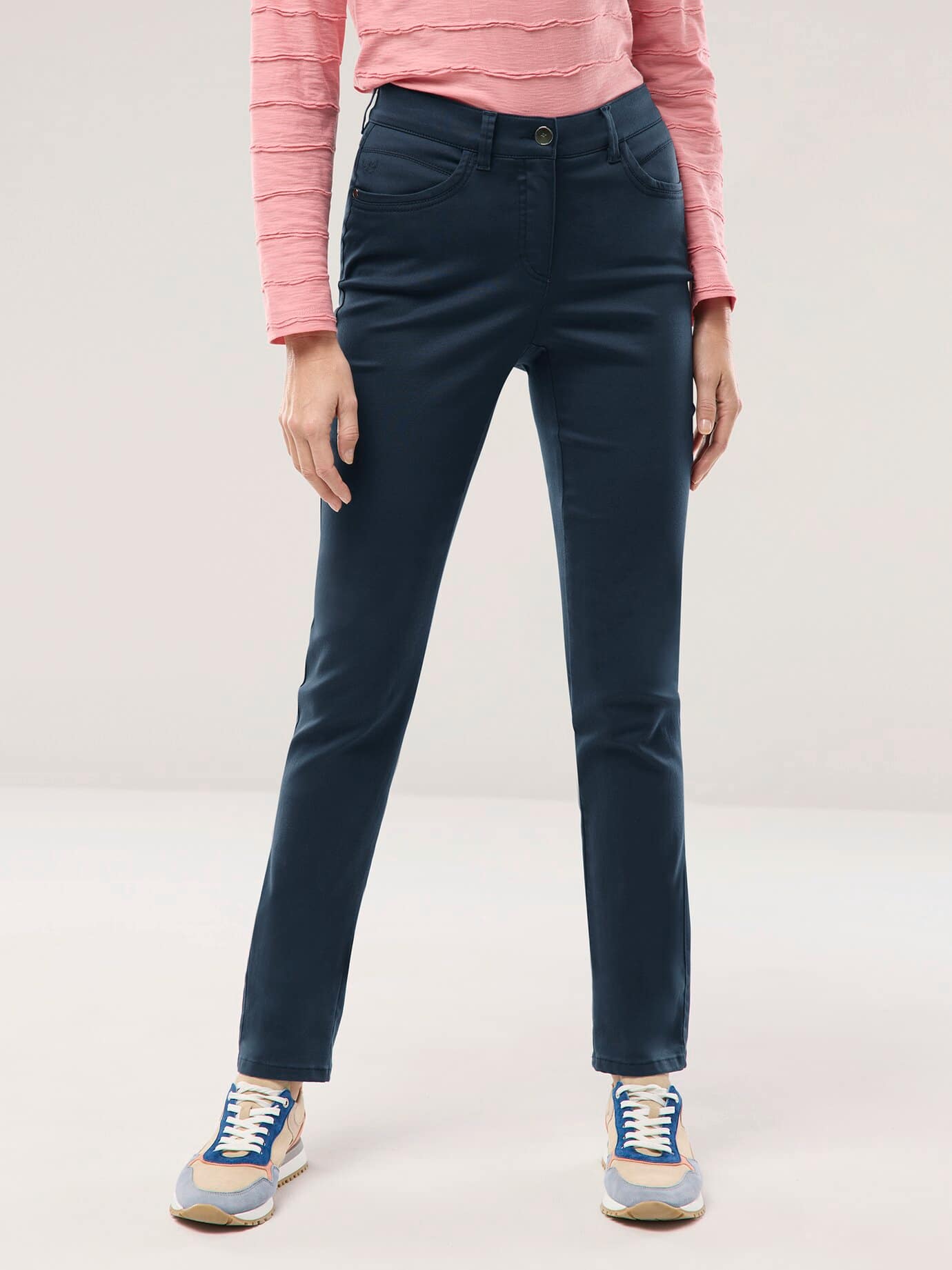 Extraglatt Baumwollhose Feminine F, Feminine Fit#normale Größen#Kurzgrößen#Langgrößen, Farbe Blau, 52, bügelfrei mit Schmetterlings-Stickerei D
