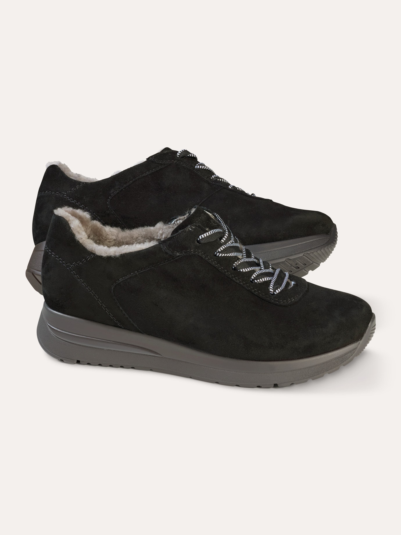 Lammfell-Sneaker Schwarz