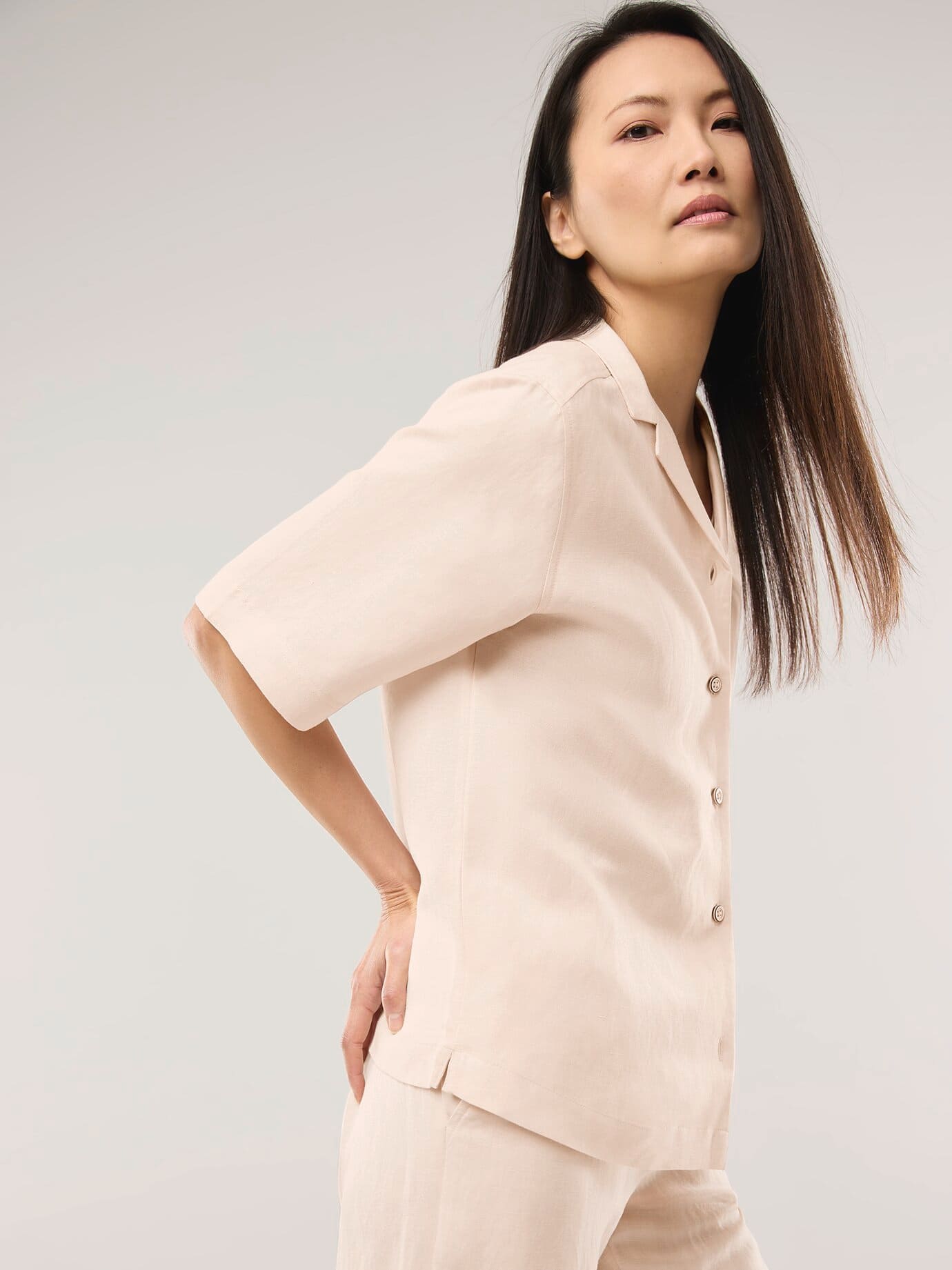 Reverskragen Bluse Leinenmix, normale Größen, Farbe Beige, 44, atmungsaktiv legerer Leinenmix Damen