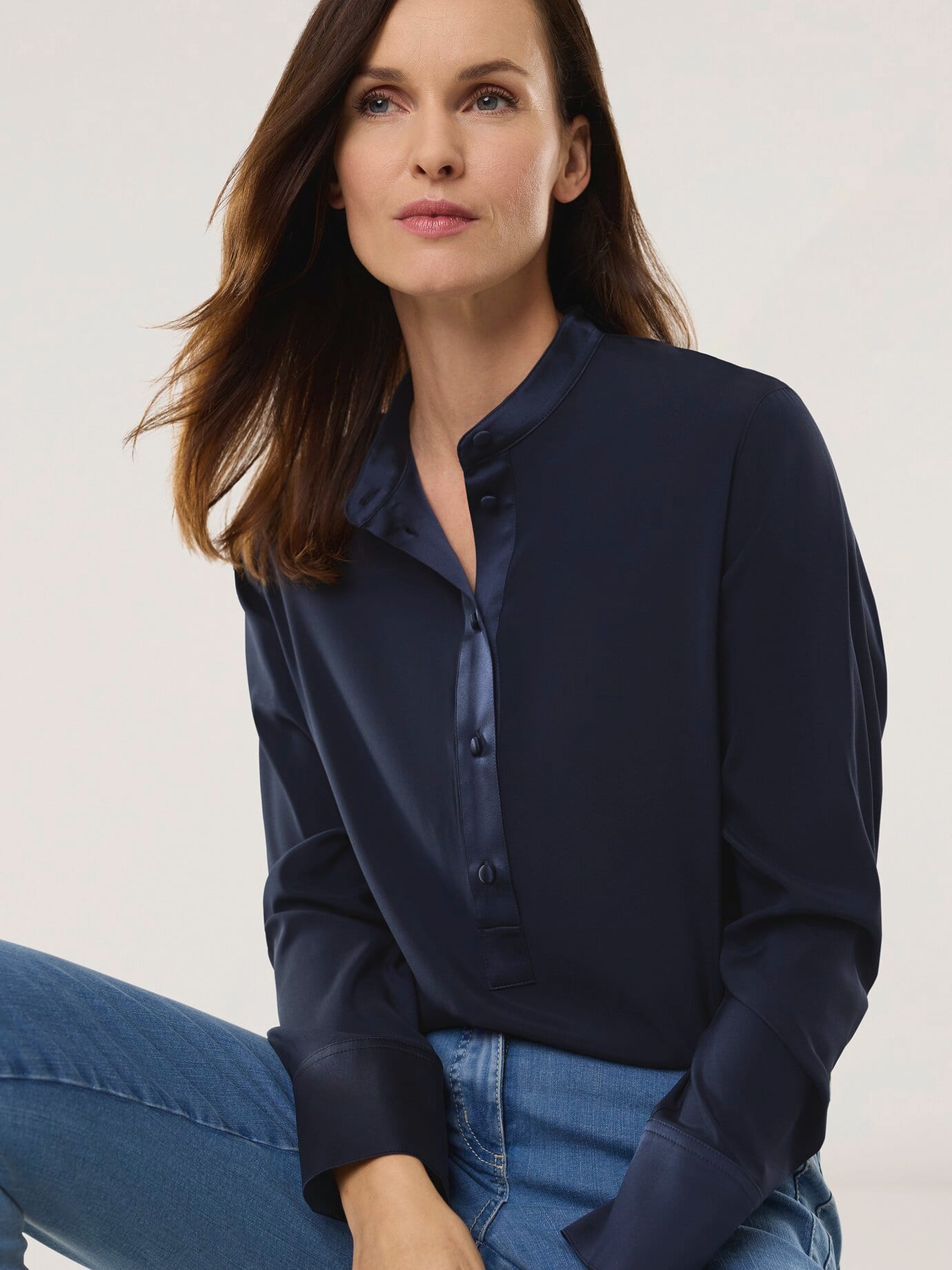 Thumbnail - Polo Bluse aus Seide