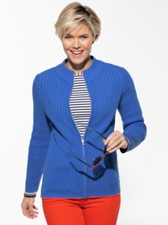 Strickjacke Diagonalstruktur Königsblau Detail 1