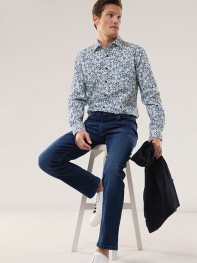 Extraglatt-Hemd Kent-Kragen Blätter Druck