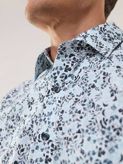 Extraglatt-Hemd Kent-Kragen Blätter Druck