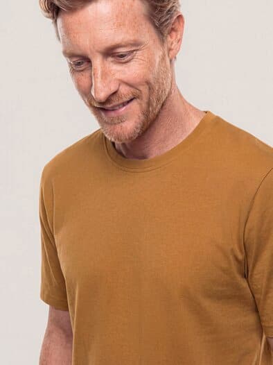 T-Shirt Rundhalsausschnitt Messing