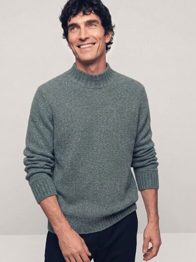 Stehkragen-Pullover in Boucle Optik Grau