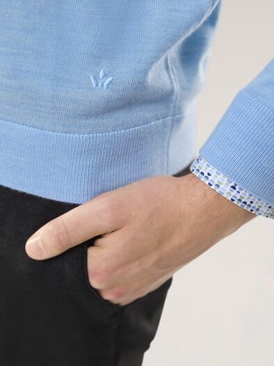 V-Pullover Merino Extrafein Hellblau