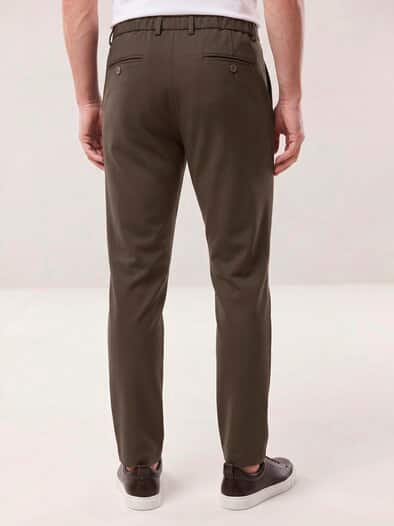 Chino aus elastischem Material Braun