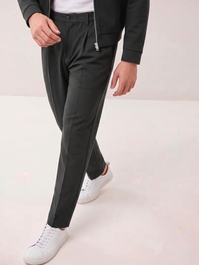 Chino mit Bundfalte Schwarz