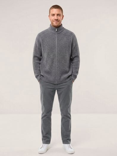 Cordhose aus weicher Baumwolle Grau