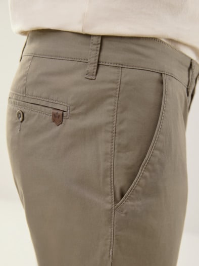 Ultraleicht Chino Khaki