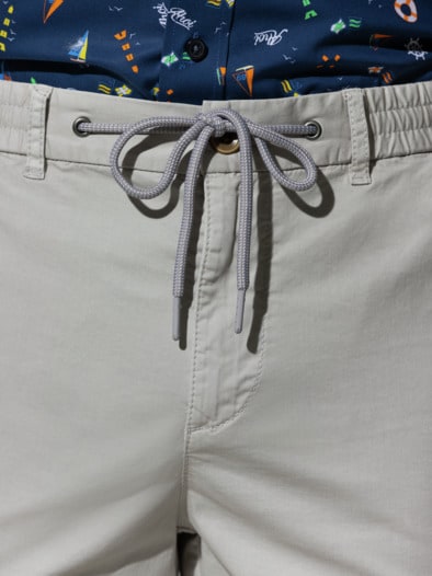 Urlaubs-Bermudas Baumwollstretch Hellgrau