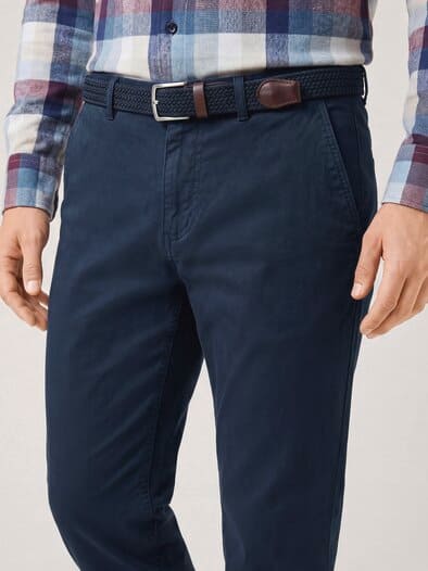 Chino inklusive Gürtel Marine