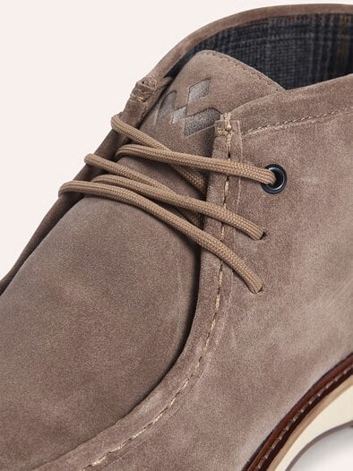 Schnürstiefel aus Velours Beige