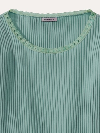 Rippshirt Spitzendetail Gletschergrün