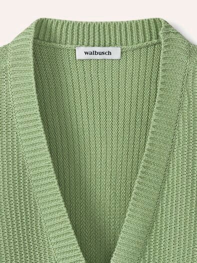 Strickweste Strukturmuster Salbei