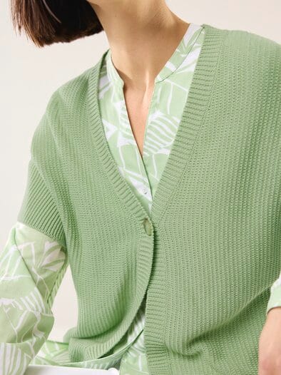 Strickweste Strukturmuster Salbei