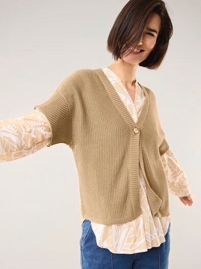 Strickweste Strukturmuster Sand