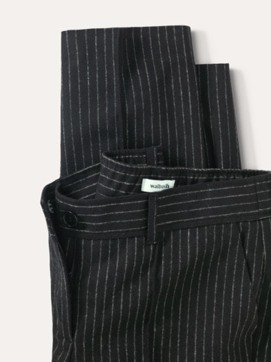 Premium Marlenehose Nadelstreifen Schwarz