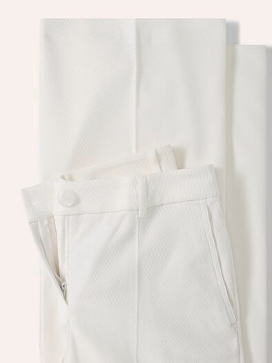 Marlenehose mit Struktur Creme