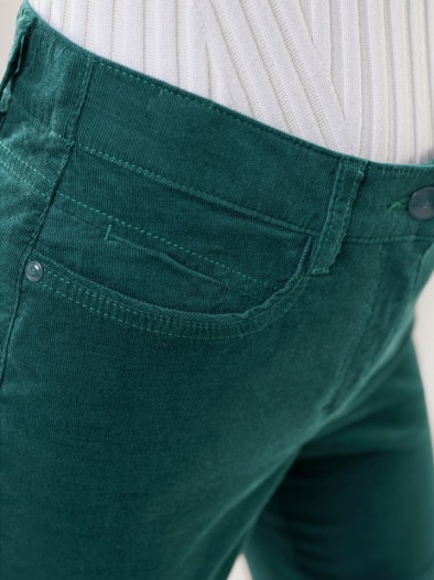 Five Pocket Cordhose Smaragd